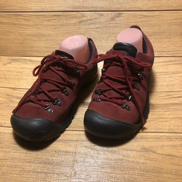 Keen Women's Burgundy and Black Athletic Shoes - Picture 2 of 14